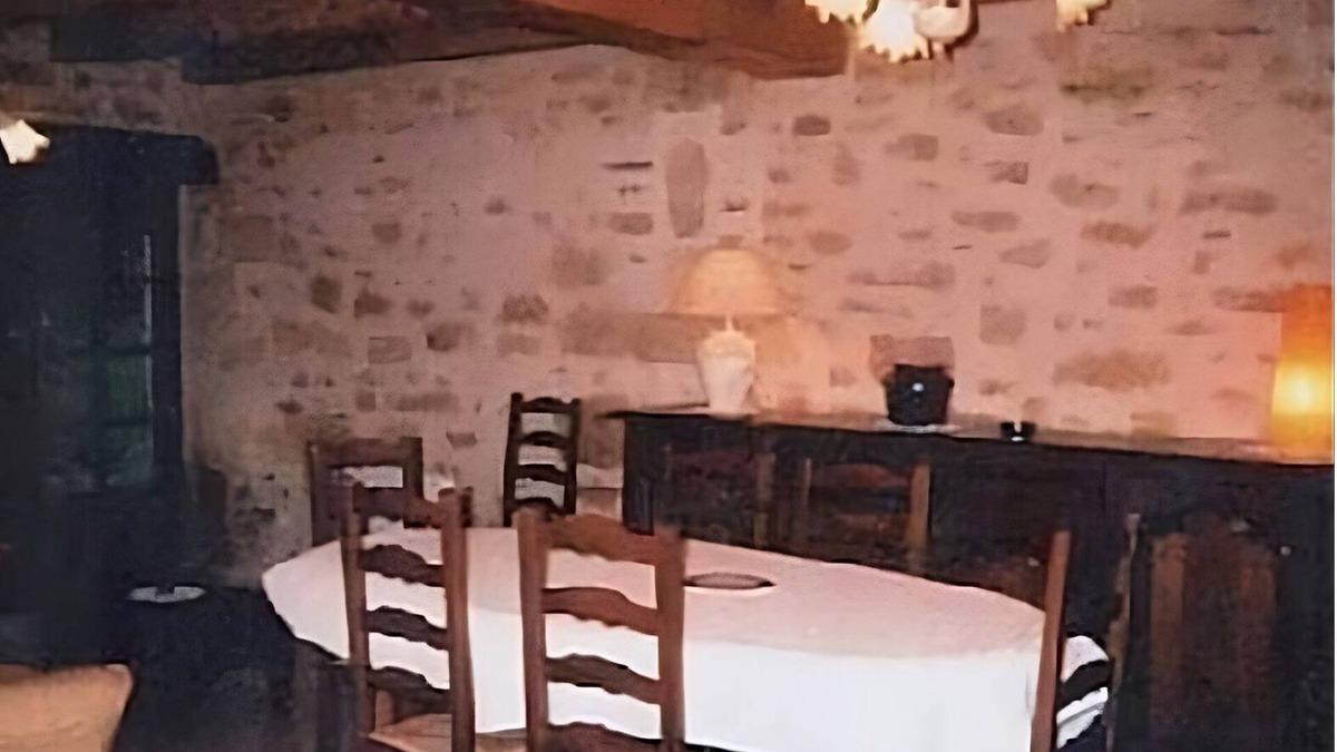 Saint-Andre-dAllas Cottage | Quality service, peace and quiet guaranteed!