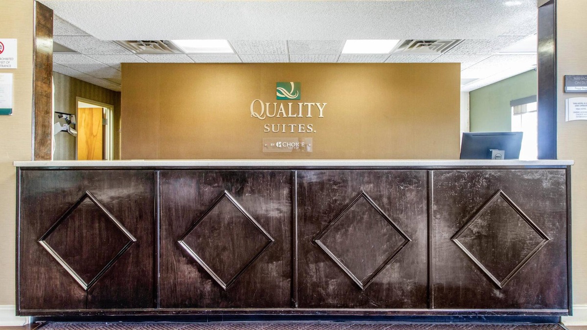 Corbin Hotel | Quality Suites Corbin North