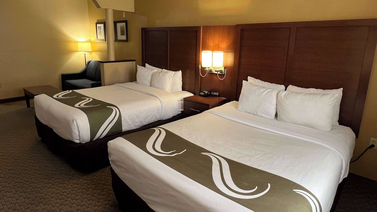 Midland Hotel | Quality Suites Midland North Loop 250