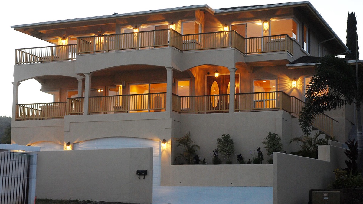 Kapolei House | Quality & Views- Centrally Located - Golf & Disney !