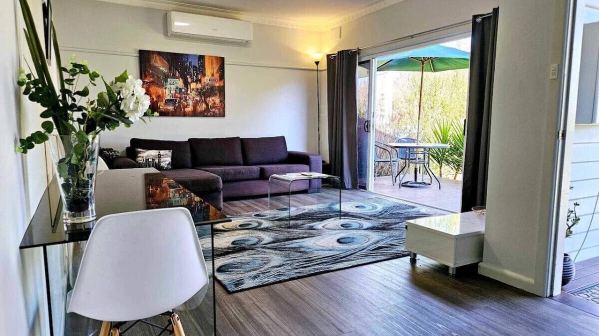 Benalla West House | Quantrill Avenure Retreat