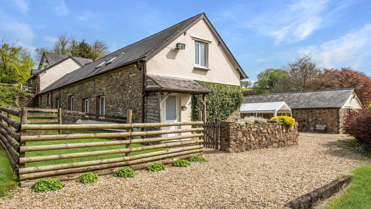 Wheddon Cross Cottage | Quarme Cottage near Wheddon Cross