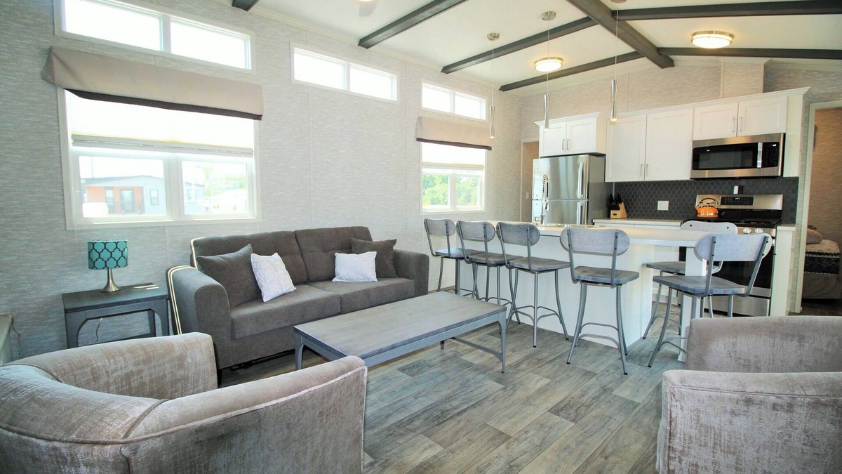 Sherkston Cottage | Quarry Meadows Resort Living ! Sherkson Shores
