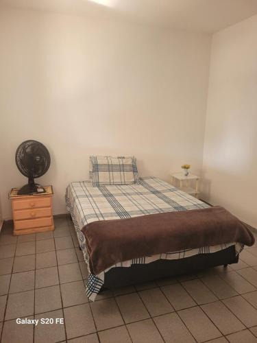 Saude House | Quarto Disponível em Sobrado