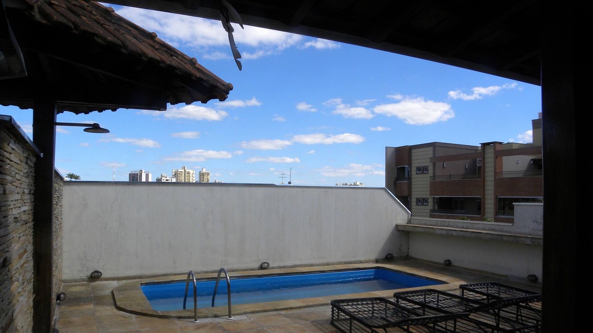 Uberaba Bed & Breakfast | Quarto-Suite em residencia alto padrao.