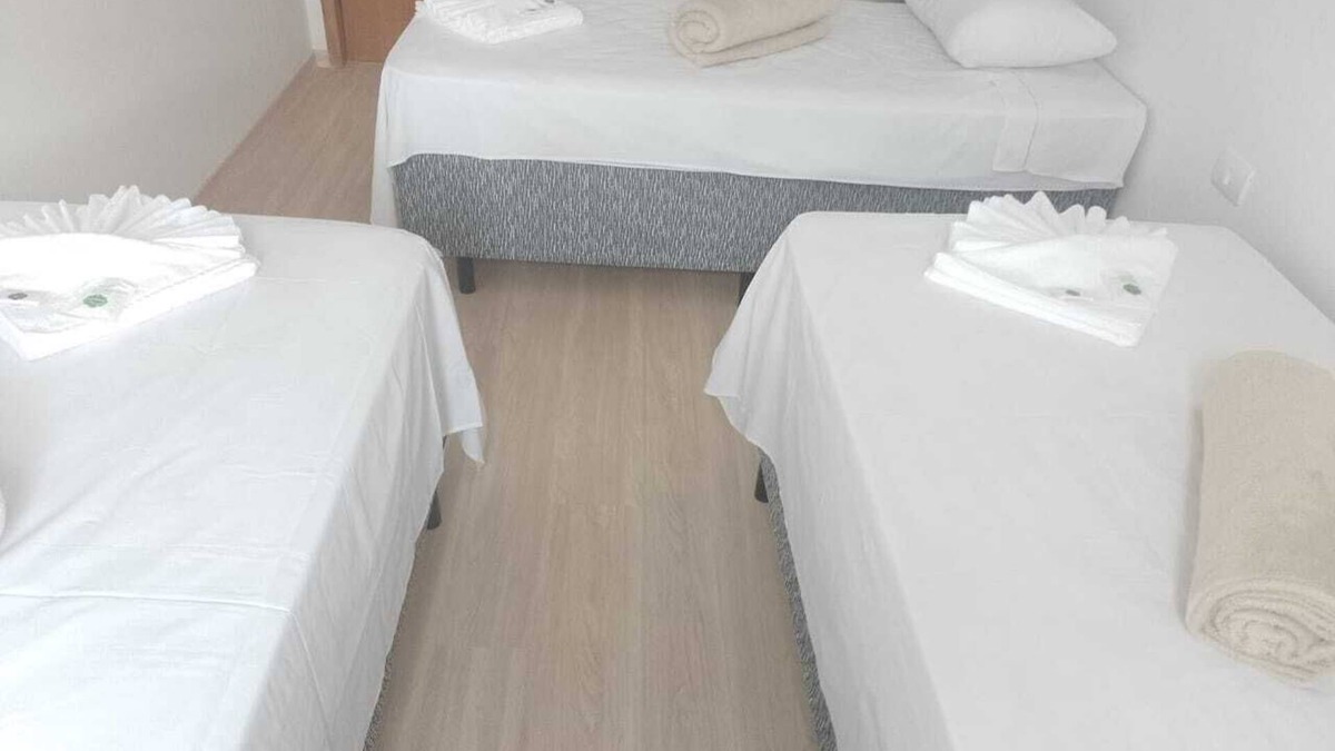 Paraisopolis Hotel | Quarto Triplo na Pousada Verissimus - MG