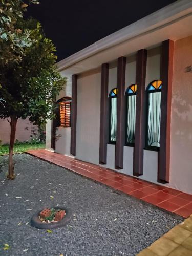 Maringa House | Quartos em casa na Cidade Canção Maringa