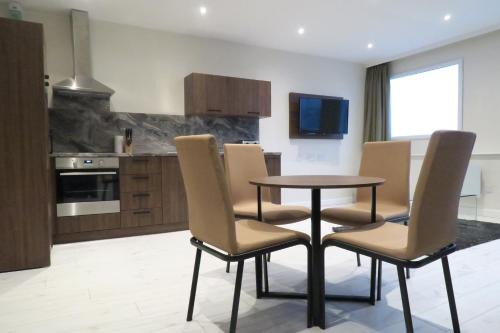 Newport Apartment | Quay Apartments Clarence House