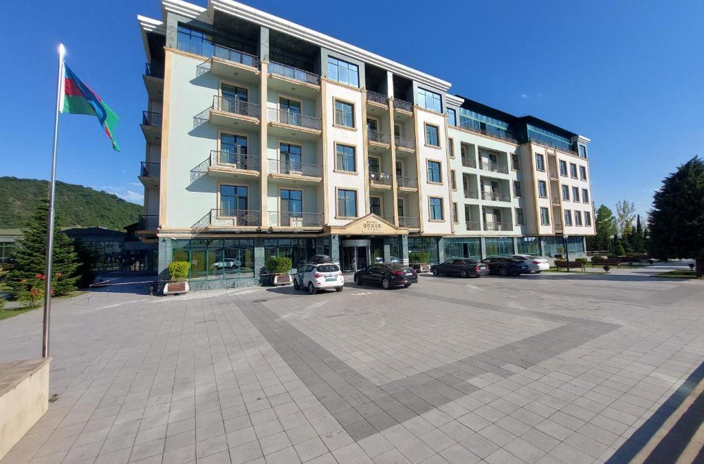 Balakn Hotel | Qubek Hotel