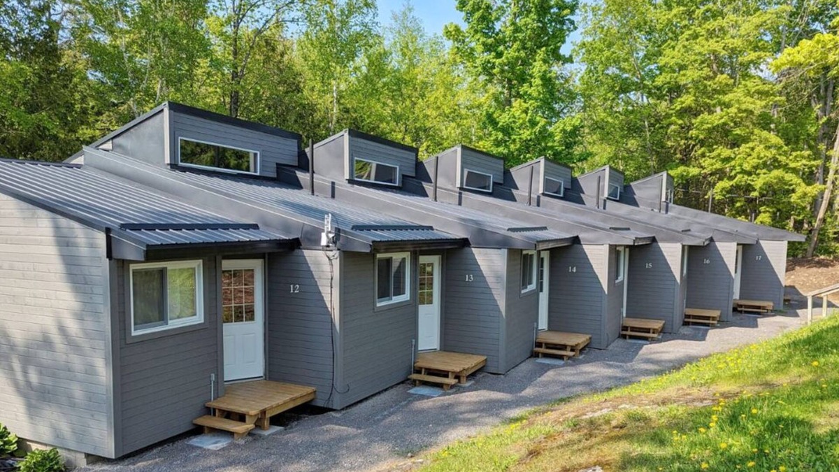Havelock-Belmont-Methuen Ski Chalet | Queen Jr. Suite - Chalet #21