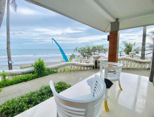 Parangtritis Resort | Queen of the South Beach Resort