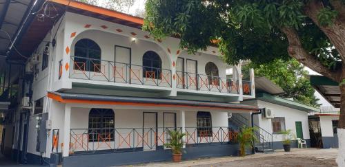 Port of Spain House | Queen's Comfort Inn