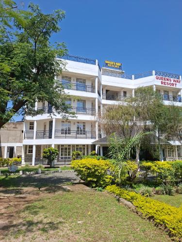 Kisumu Hotel | Queen`s Way Resort