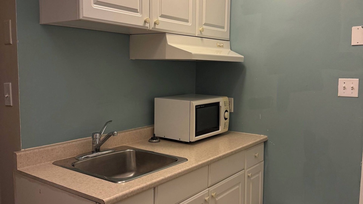 St. Lawrence Apartment | Queen Suite in Toronto