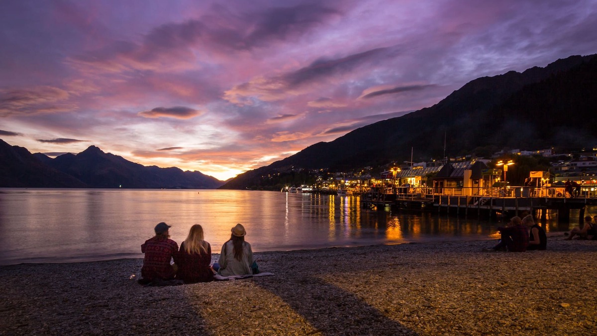 Arthur's Point Apartment | Queenstown-Coronet Peak: Cosy Self-Contained Studio, Arthurs Pt, Queenstown, NZ