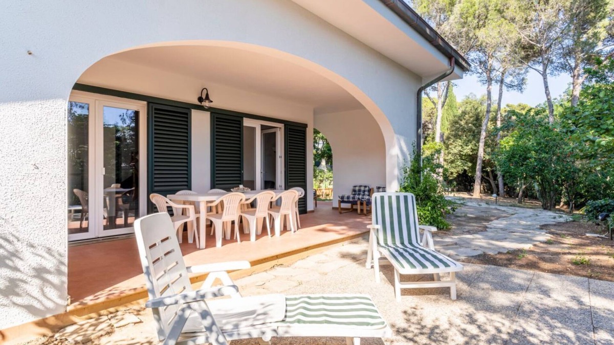 Quercianella Villa | Quercianella Lovely Villa near the Sea W/Parking!