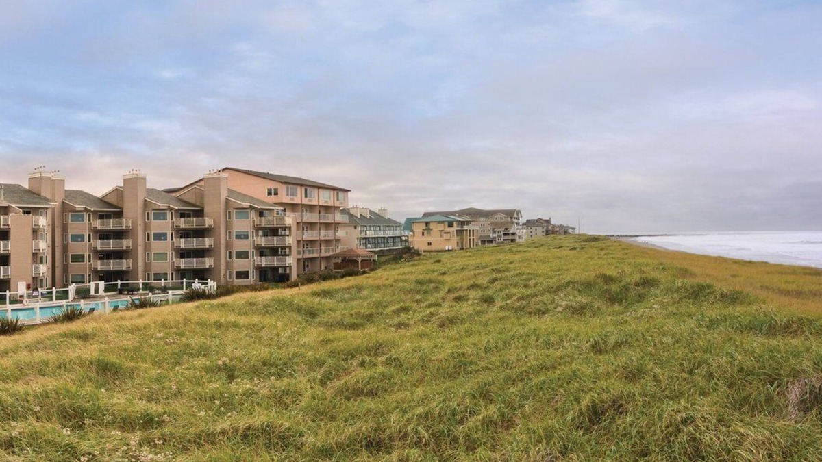 Ocean Shores Resort | Quick drive to Olympic National Park!