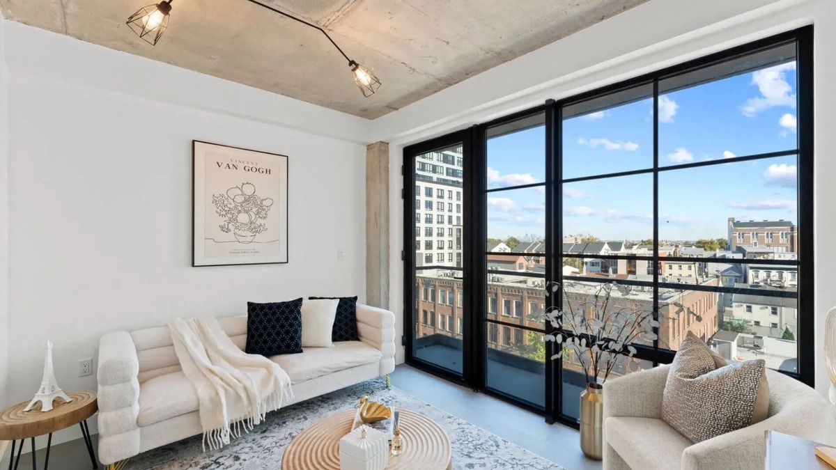 North Ironbound Apartment | Quick NYC Commute, Onsite Gym & Spa