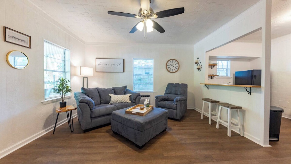 Benton Apartment | Quiet 1-bedroom corporate apartment in central Benton with AC, WiFi