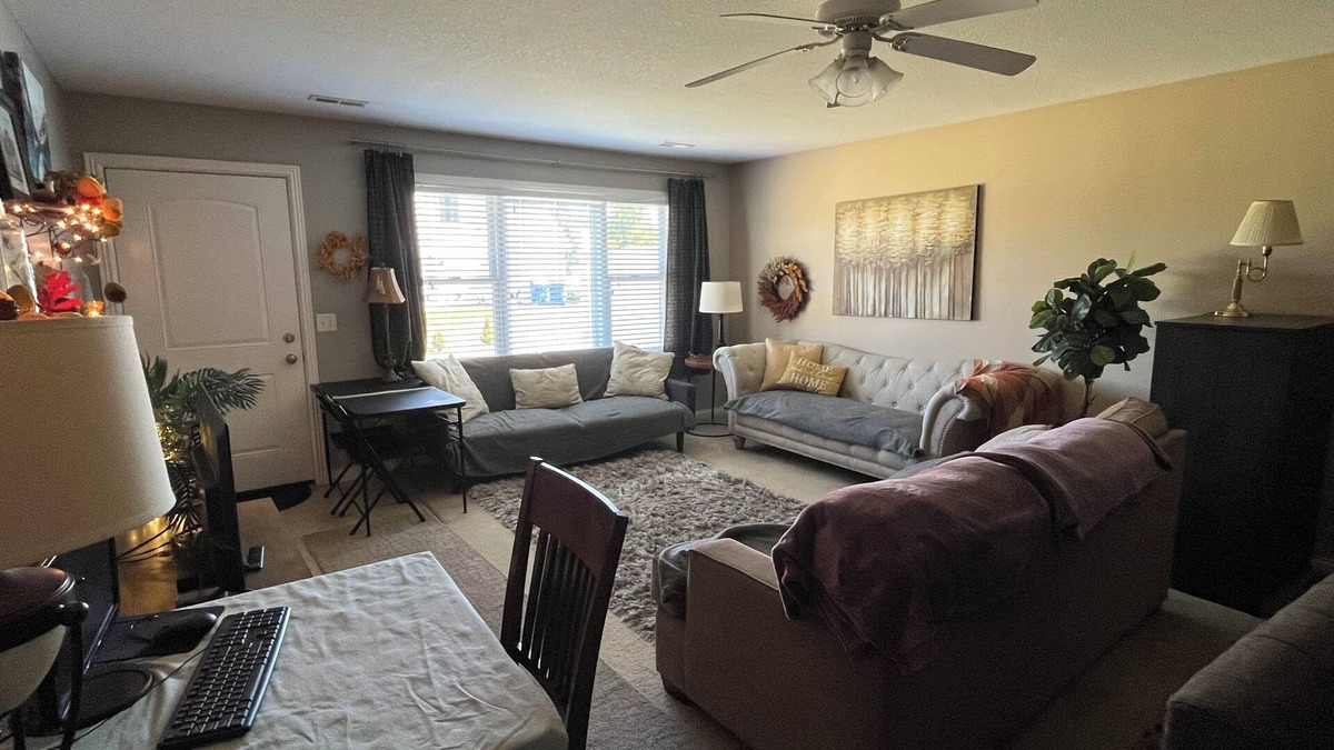 Auburn Condo | Quiet 2 Bedroom Home in Auburn, Indiana