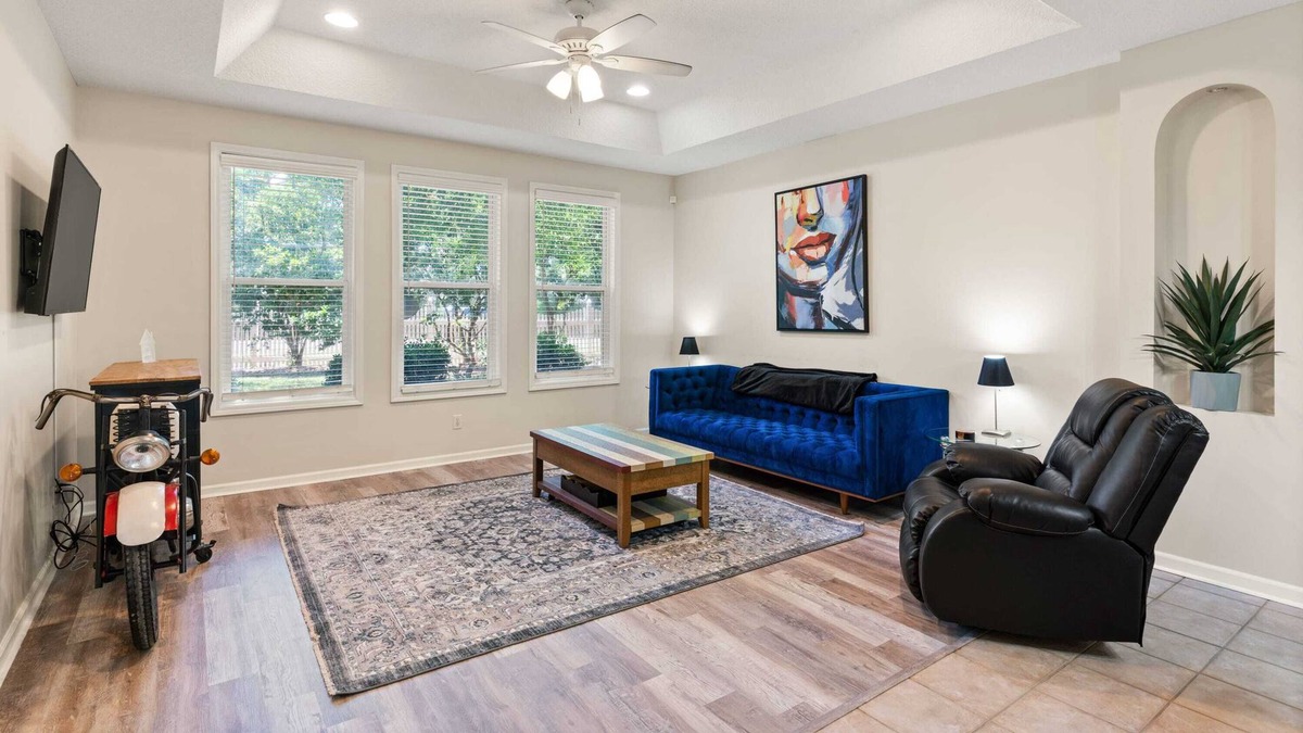 Dock Junction House | Quiet 2 bedroom - one level