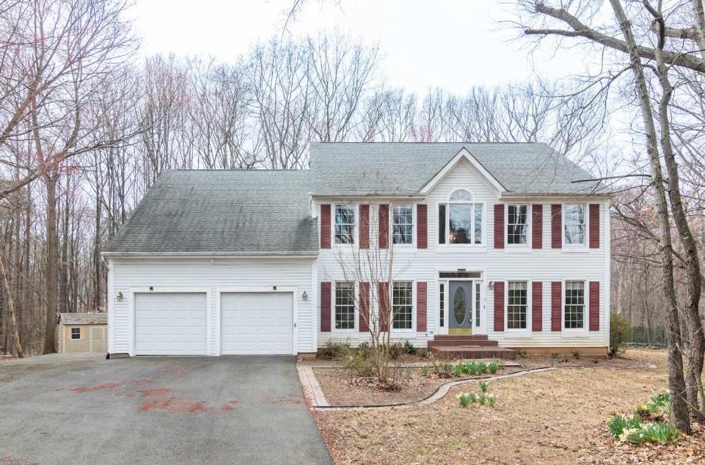Fairfax House | Quiet 2-Story Home Garden View & Large Kitchen