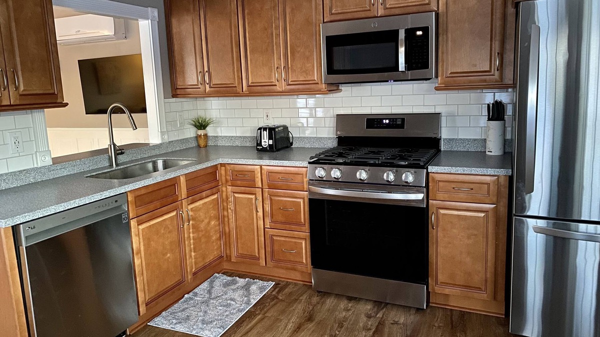 Laurens House | Quiet 3/2 on hobby horse farm.