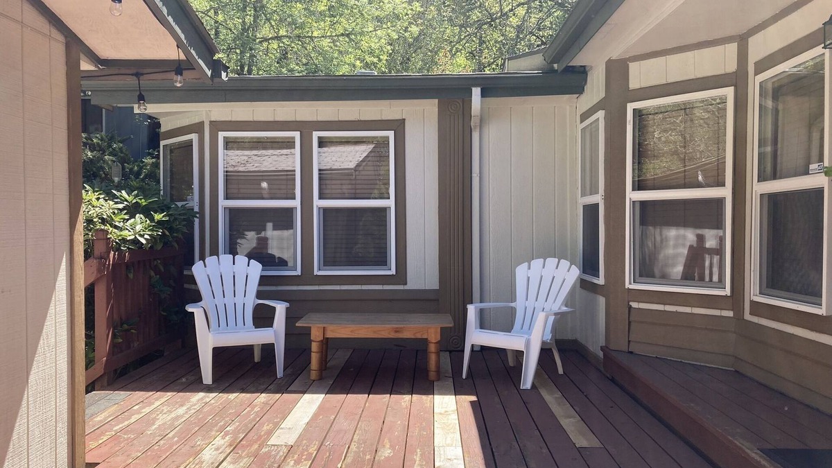 Southeast Eugene House | Quiet 3 Bedroom House in Desirable Eugene Neighborhood