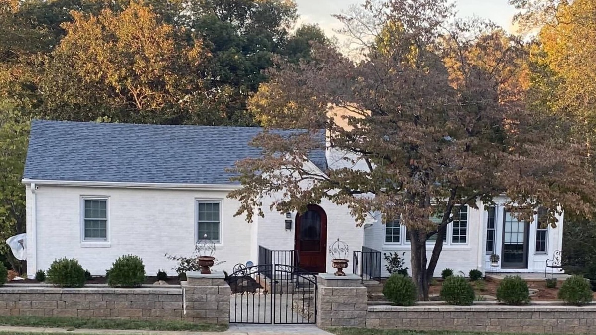 Boonsboro House | Quiet 3 BR Brick Cottage Convenient Location