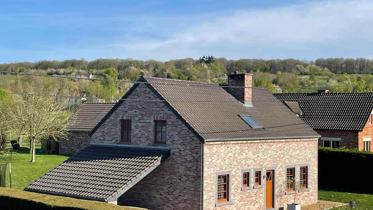 Gesves House | Quiet 5-bedroom house with garden and terrace