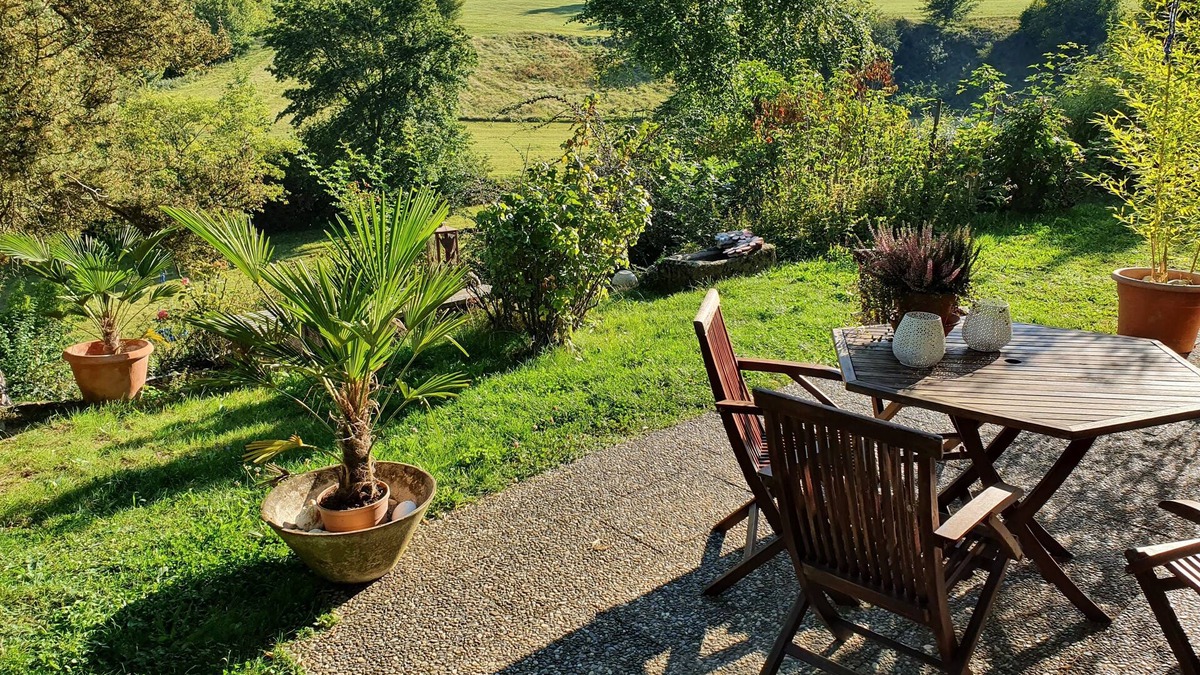 Bad Urach Apartment | Quiet 67 m² apartment in the beautiful green of Bad Urach