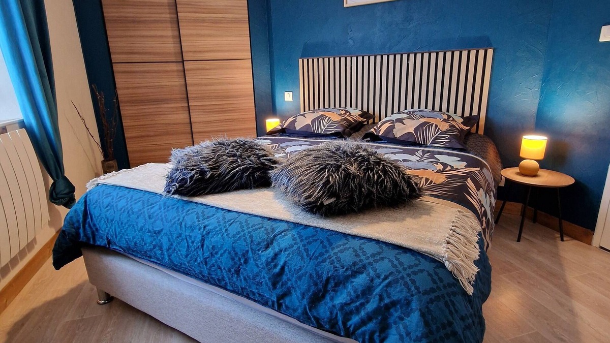 Haute-Saone Apartment | Quiet 8-person Logis 300 m walk from the karting circuit