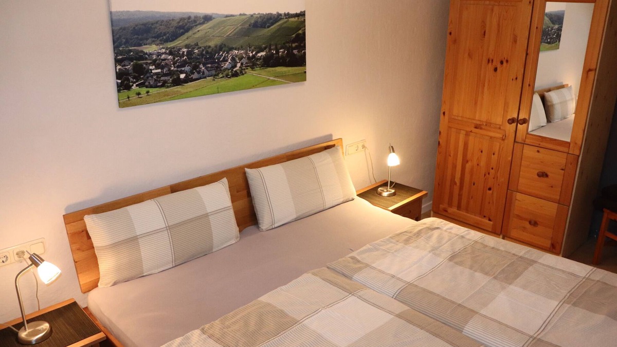 Burgen Apartment | Quiet accommodation at the winegrower's with a view of the vineyards - own restaurant