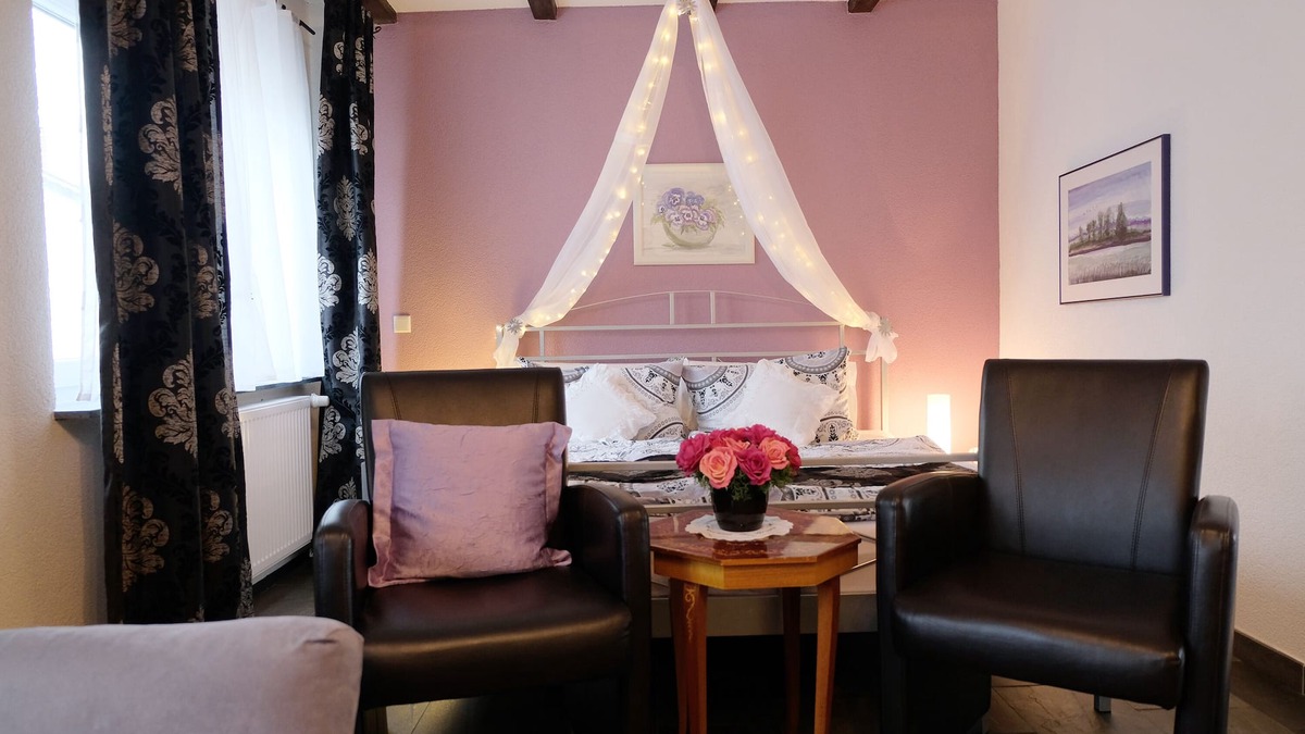 Leimen Apartment | quiet accommodation in a central location 2km to Heidelberg