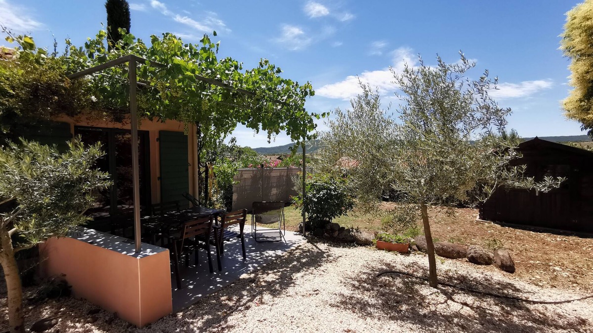 Octon Cottage | quiet and 1.4 km from la Salagou