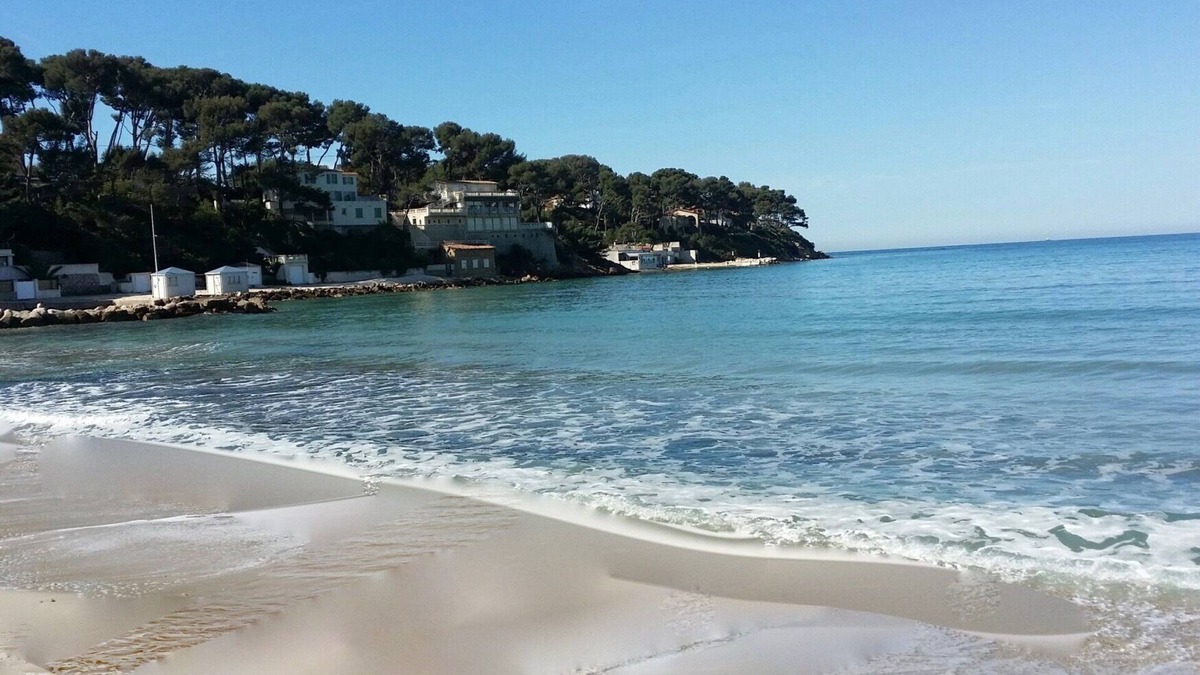Sanary-sur-Mer Villa | Quiet and charming bastide with swimming-pool, just near the beach !