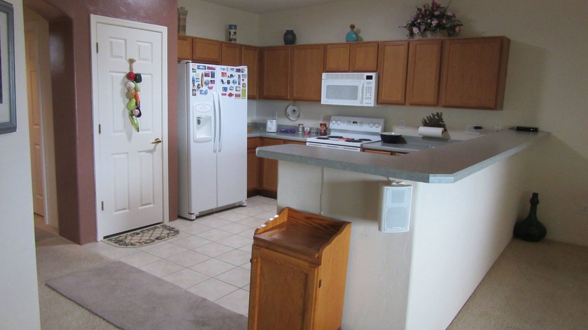 Tucson House | Quiet and comfortable, with beautiful views from the back porch, 2 bedroom