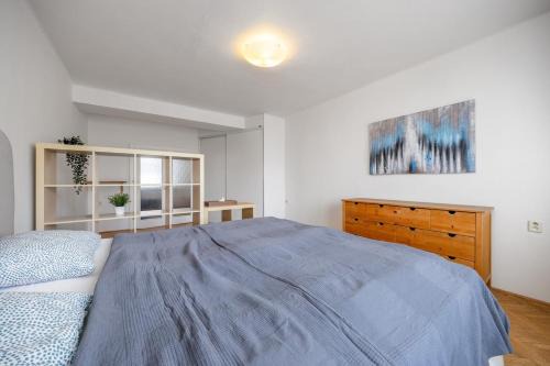 Old Town Apartment | Quiet and Cozy Apartment in Old Town - Free Parking