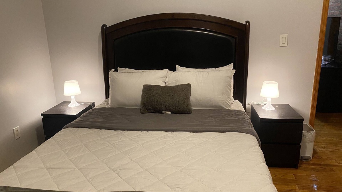 Ditmas Park Apartment | Quiet and cozy apartment