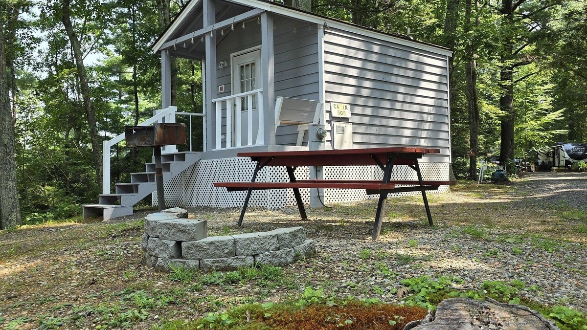 Brimfield Cabin | Quiet and Cozy Campground Cabin 2 near the lake