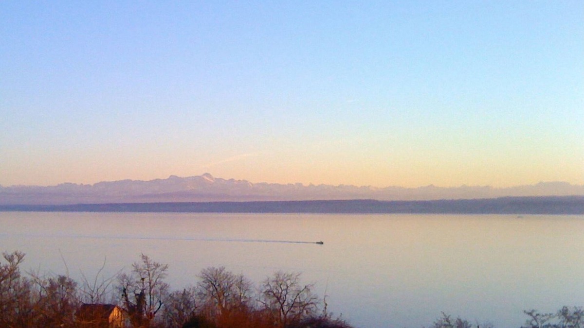 Meersburg Apartment | Quiet and ideally located vacation home with south-facing balcony and fantastic views