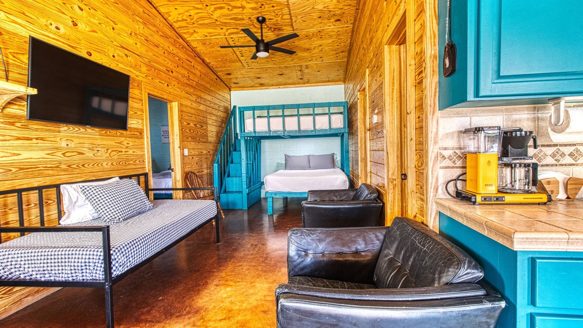 Rio Frio House | Quiet and relaxing cabin - BEAUTIFUL FRIO RIVER FRONTAGE on 26 ACRES