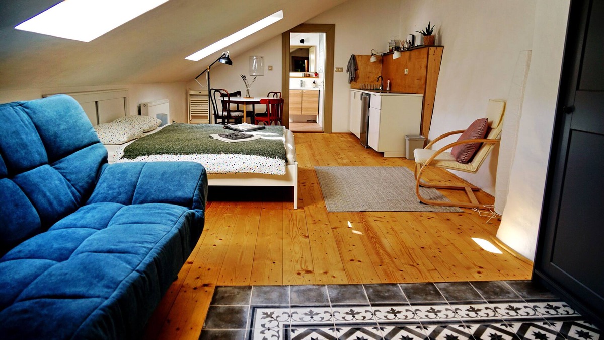 Banska Stiavnica Apartment | Quiet and sunny Mikovini apartment in the busy center of Stiavnica