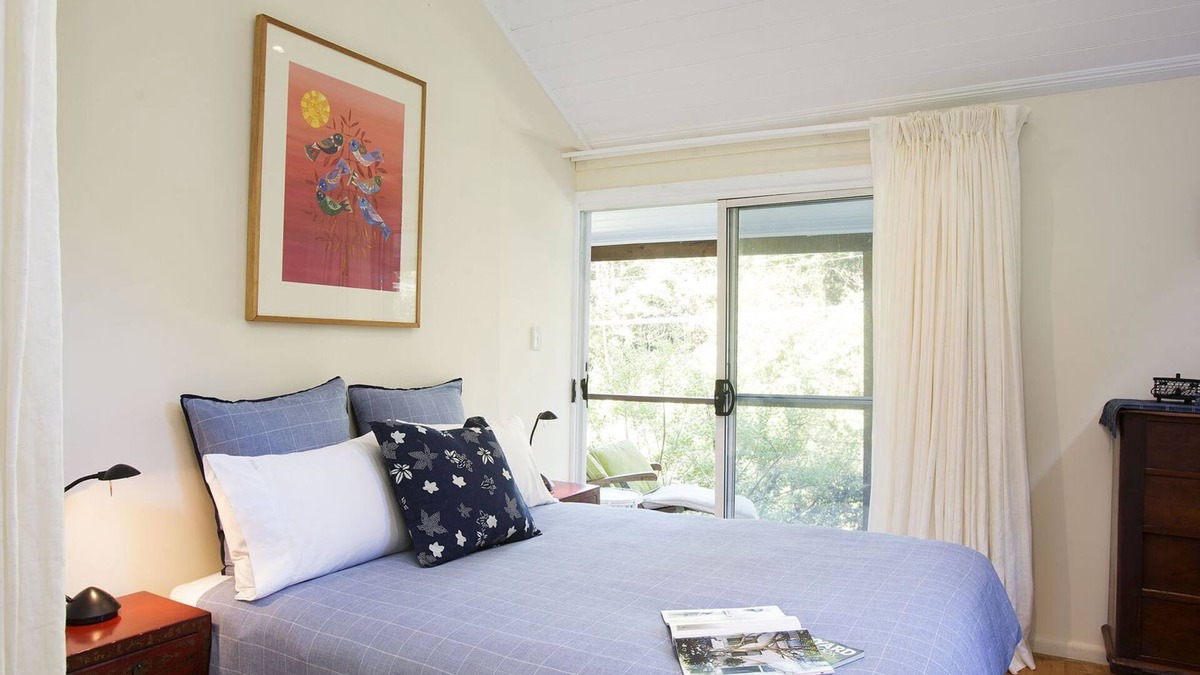 Coledale House | Quiet and Tranquil Setting & Comp Bottle of Wood Park Wine