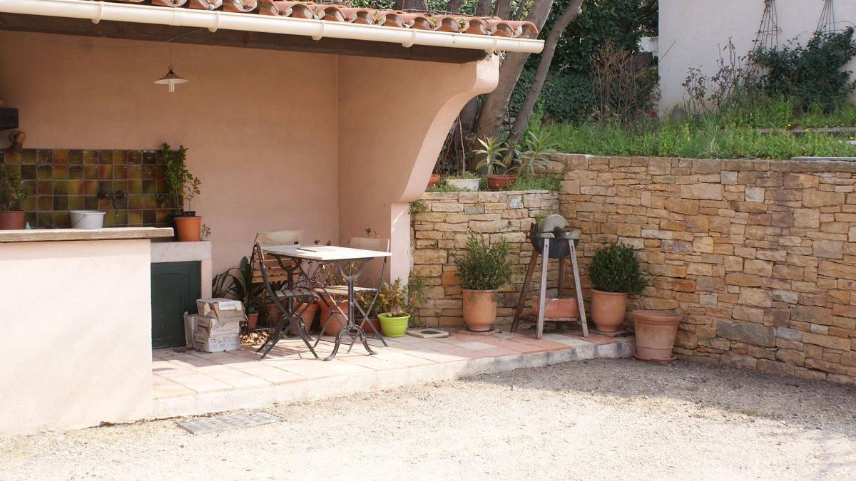Cassis Apartment | Quiet apartment in a privileged environment, countryside, close to the center