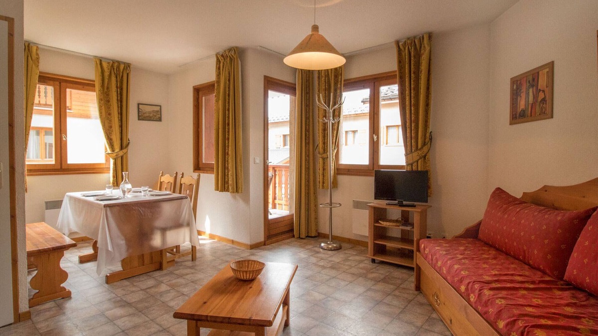 Aussois Apartment | Quiet apartment near free shuttles