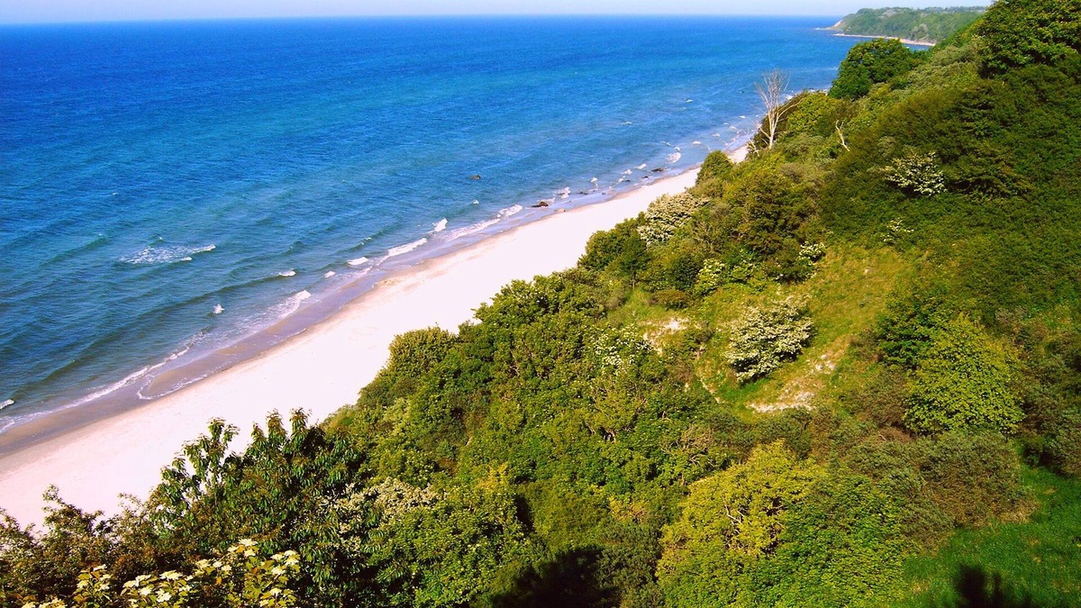 Kreptitz Apartment | quiet apartment near the beach on the ground floor with garden incl. Indoor swimming pool /sauna etc.