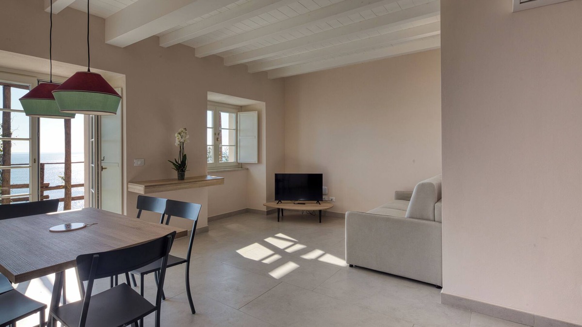Acquasanta Apartment | Quiet apartment with wonderful sea view.