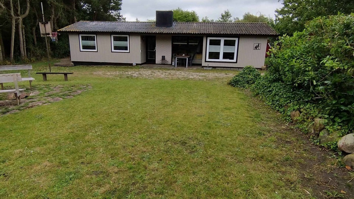 Skibby House | Quiet area, 1.5 km to the beach.