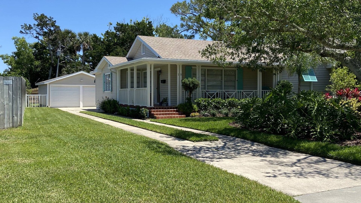 St. Augustine House | Quiet Bayfront Community on the Island-Close to Downtown City Center